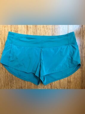 LULULEMON shorty shorts Teal size 8